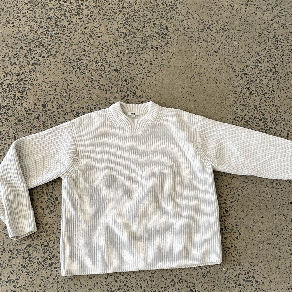 Uniqlo Ribbed Knit Sweater